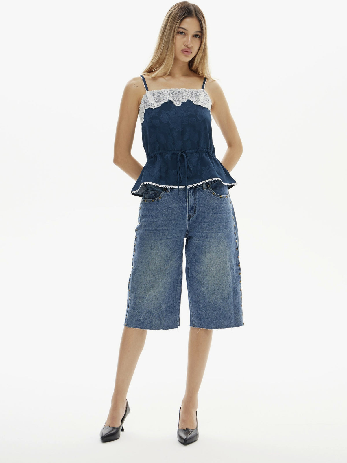 Vintage Beaded Baggy Denim Shorts | BTTW012