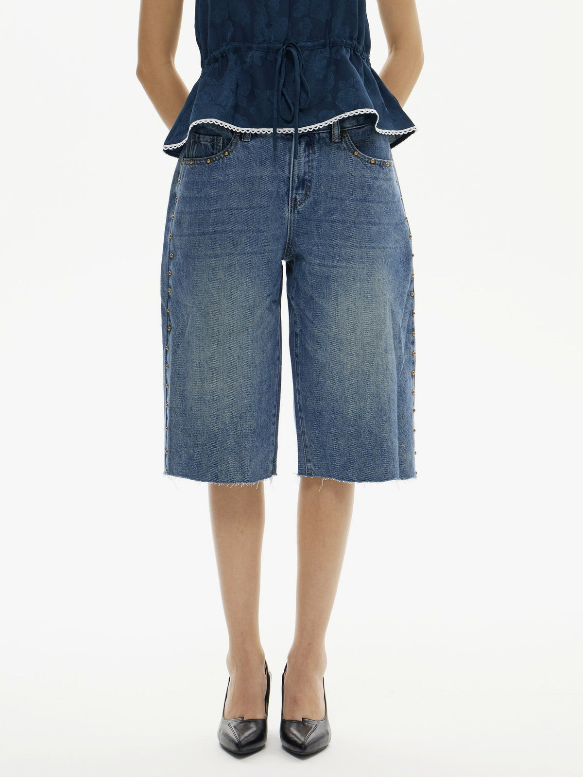 Vintage Beaded Baggy Denim Shorts | BTTW012