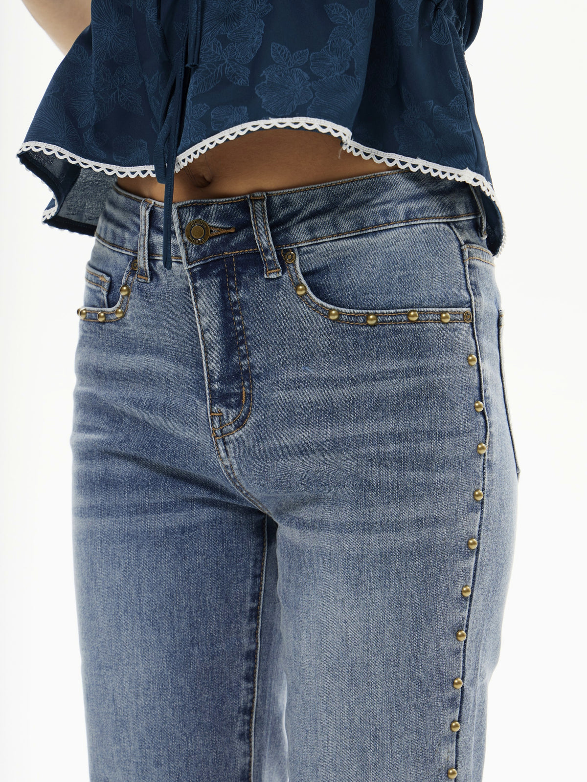 Super Stretch Vintage Beaded Straight Leg Jeans | BTTW006