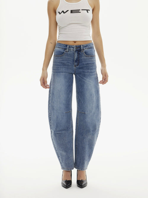 High Rise Curved Jeans - Mid Washed | BTTW005