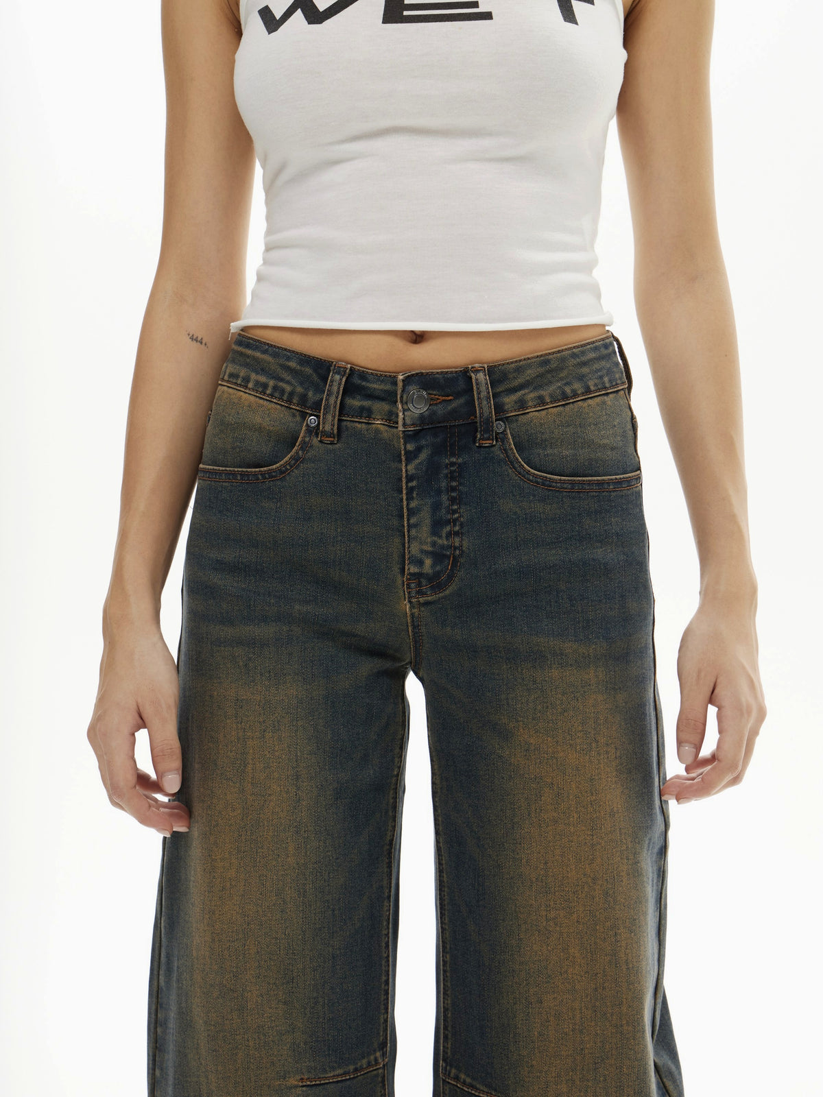 High Rise Curved Jeans - Vintage Washed | BTTW005