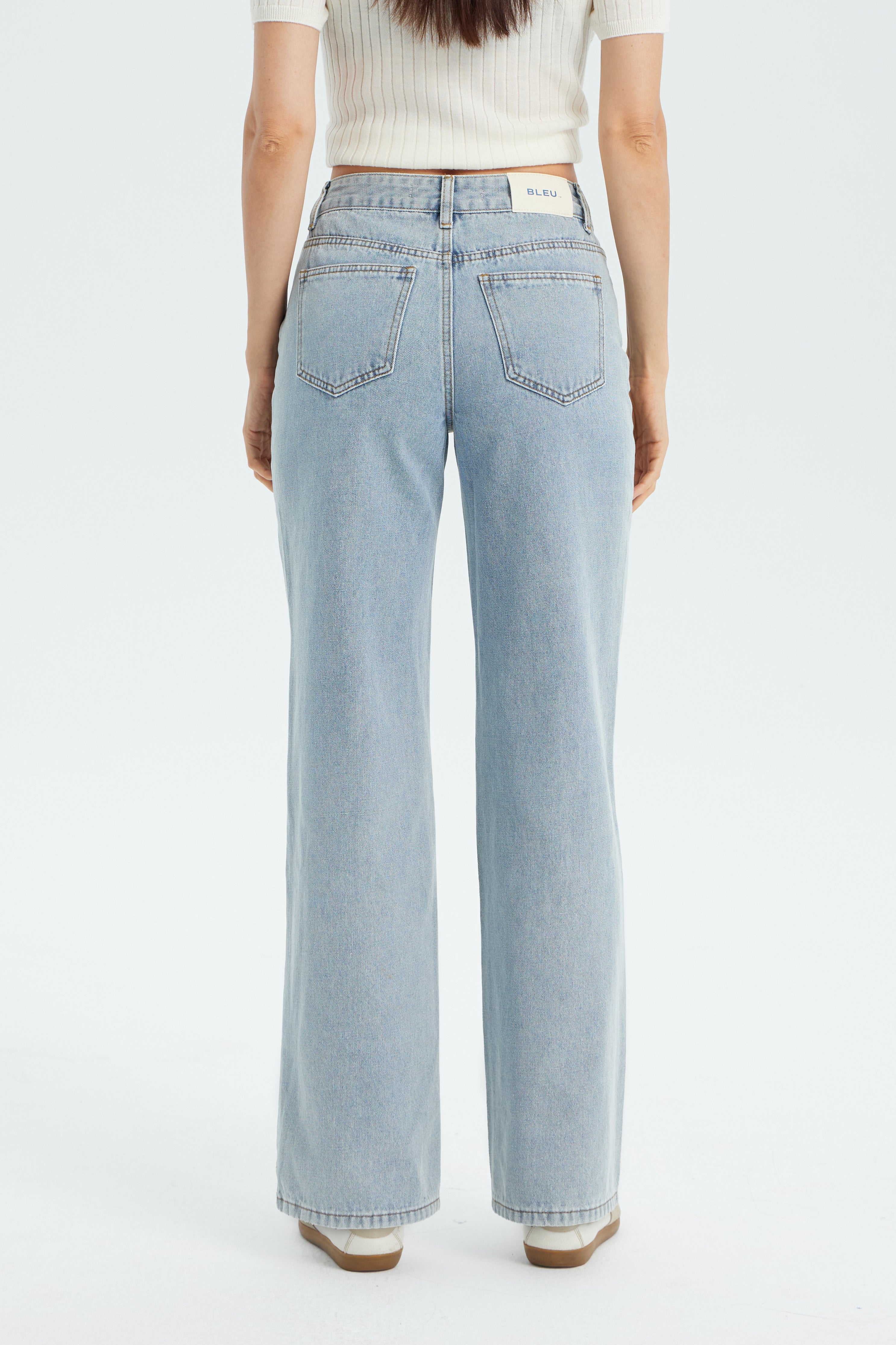 Women's Vintage Baggy Jeans - Relaxed Fit Light Wash | BLEU